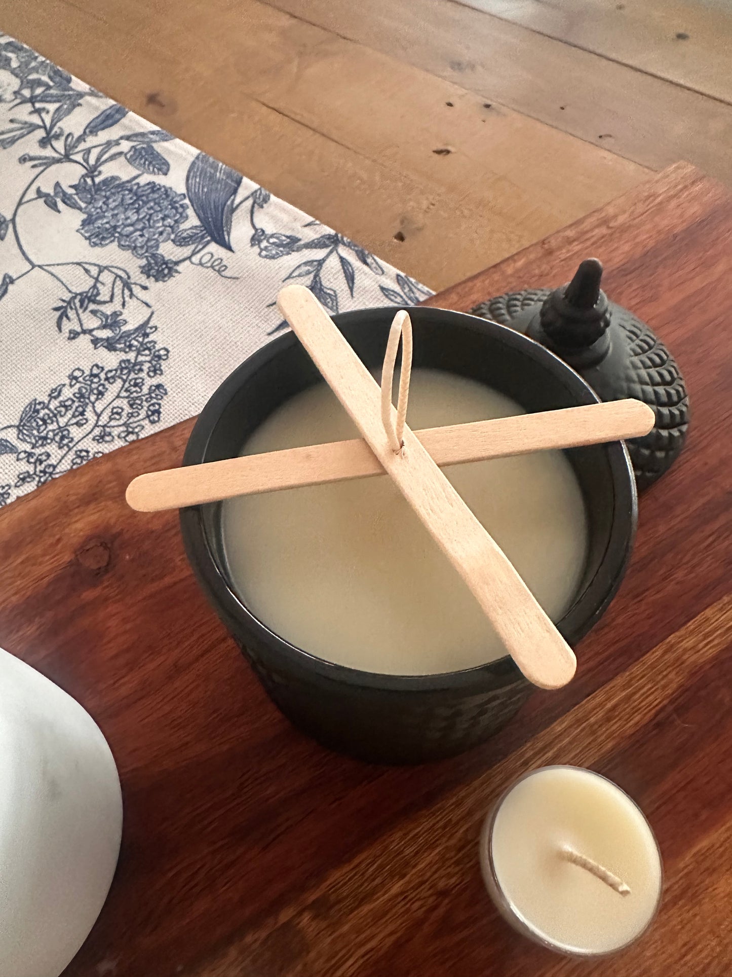 Desert inspired candle collection, butterscotch pudding, salted caramel, hot Cross bun, sugar cookies.